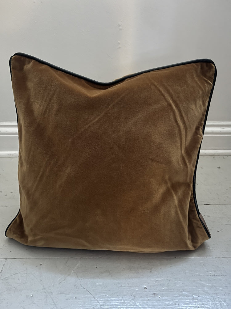 Putetrekk 40x40 cm - fløyel med skinnkant