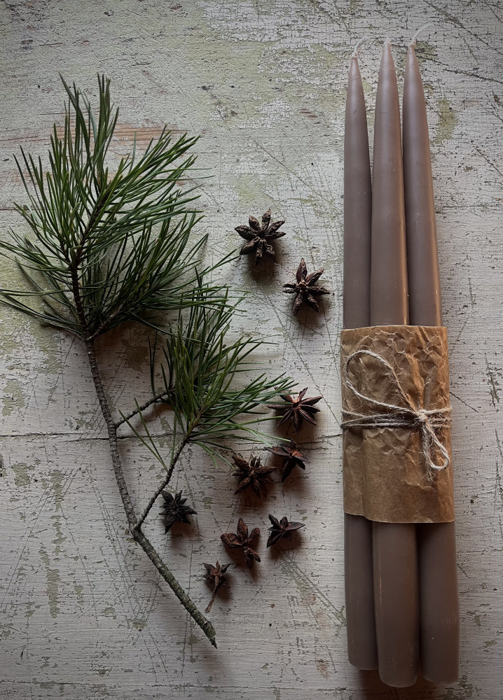 Kronelys 35 cm, 4 pk - Nougat