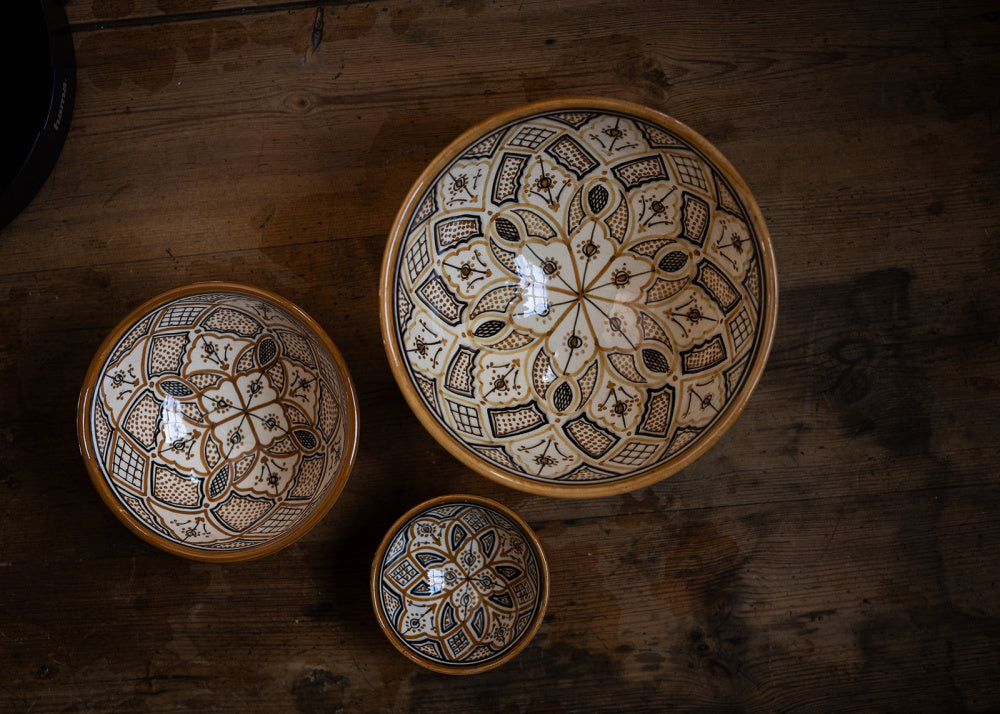 Håndmalt skål 25 cm - brente farger