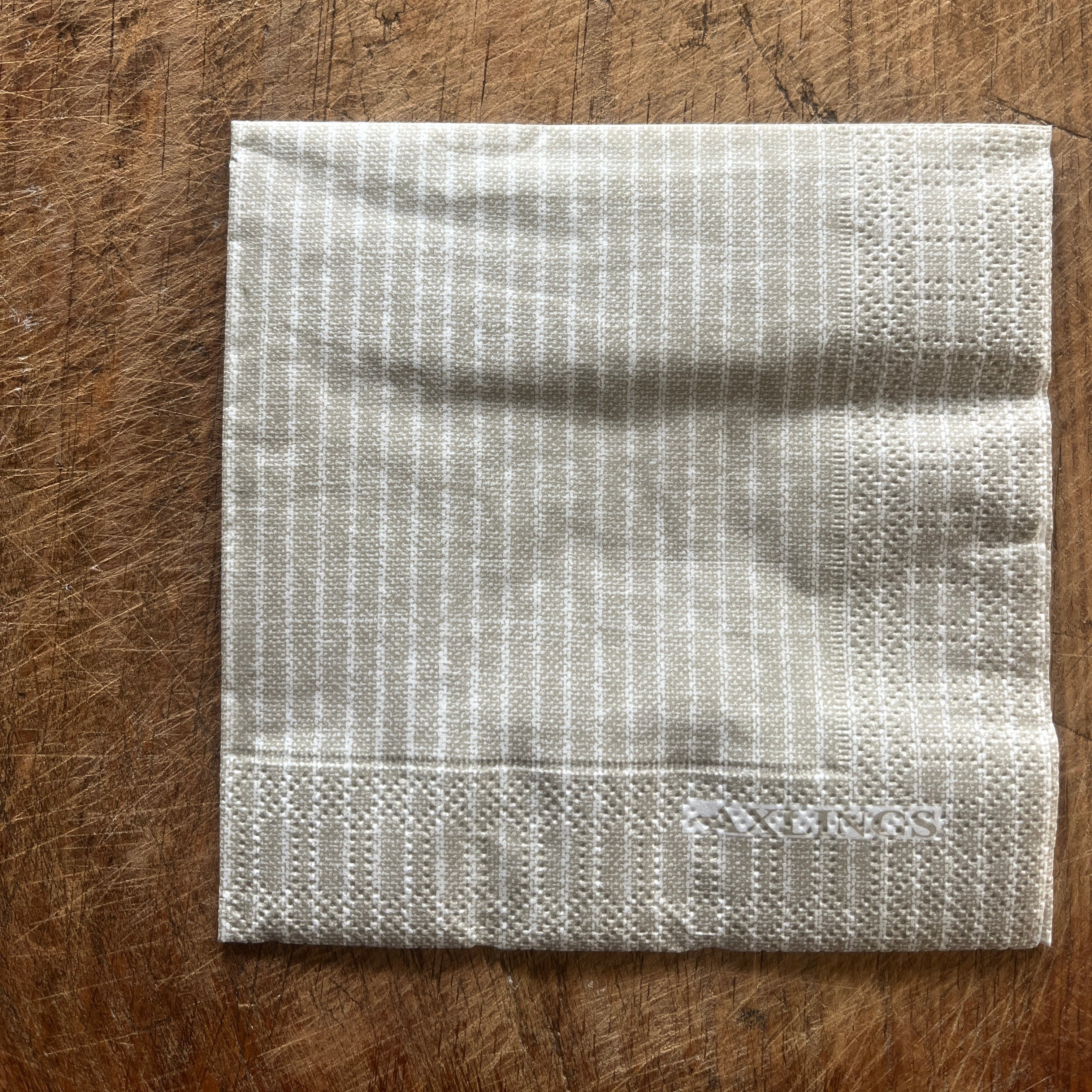 Papirserviett middag 40x40cm - Stripete beige/offwhite