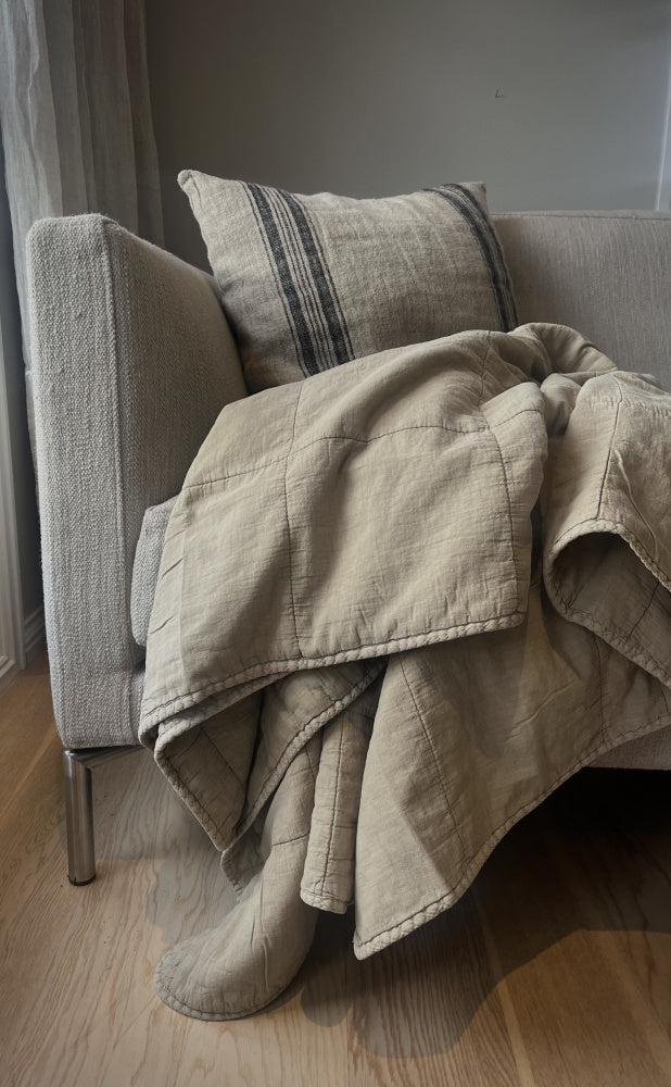 Vintage quiltet teppe fog