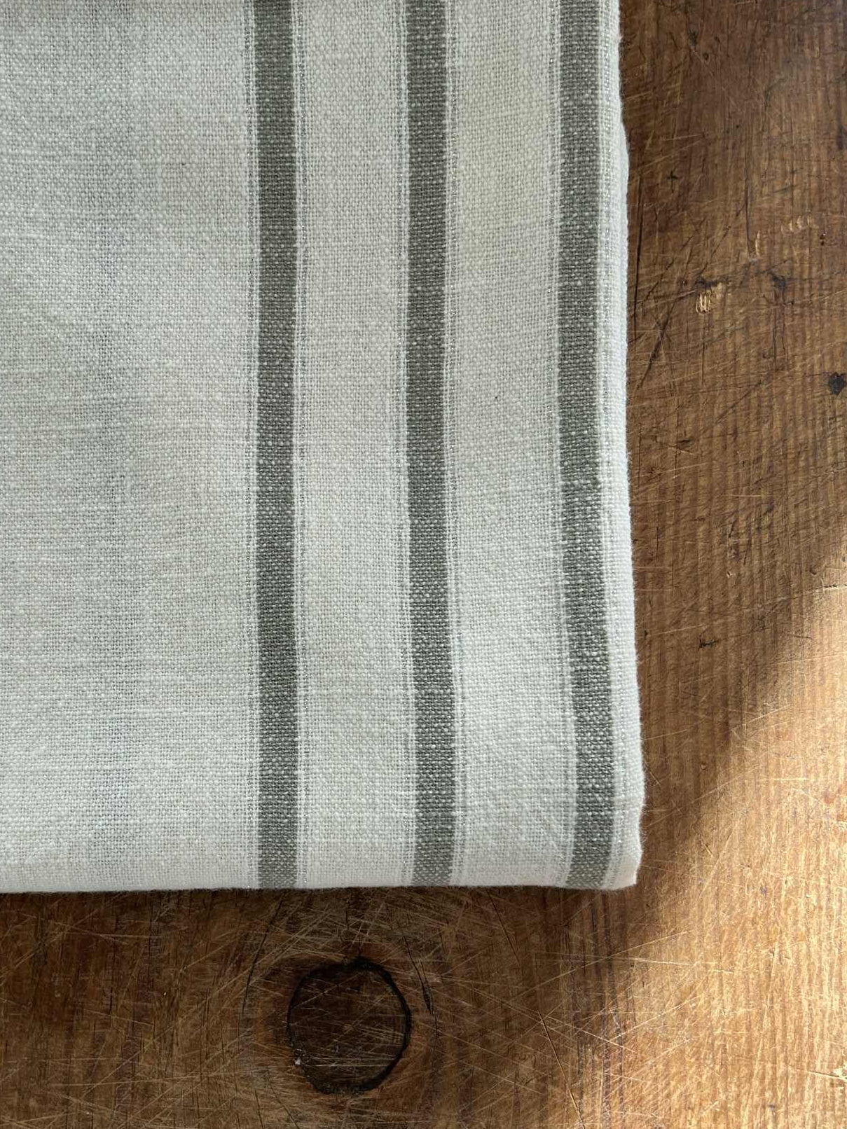 Kjøkkenhåndkle striper offwhite, grønn og sølv 50x70cm