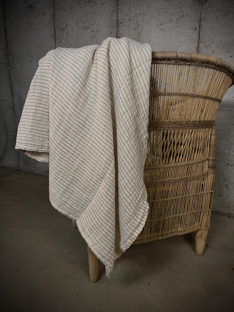 Duk striper, elfenbenshvit og olivengrønn, 220*140 cm