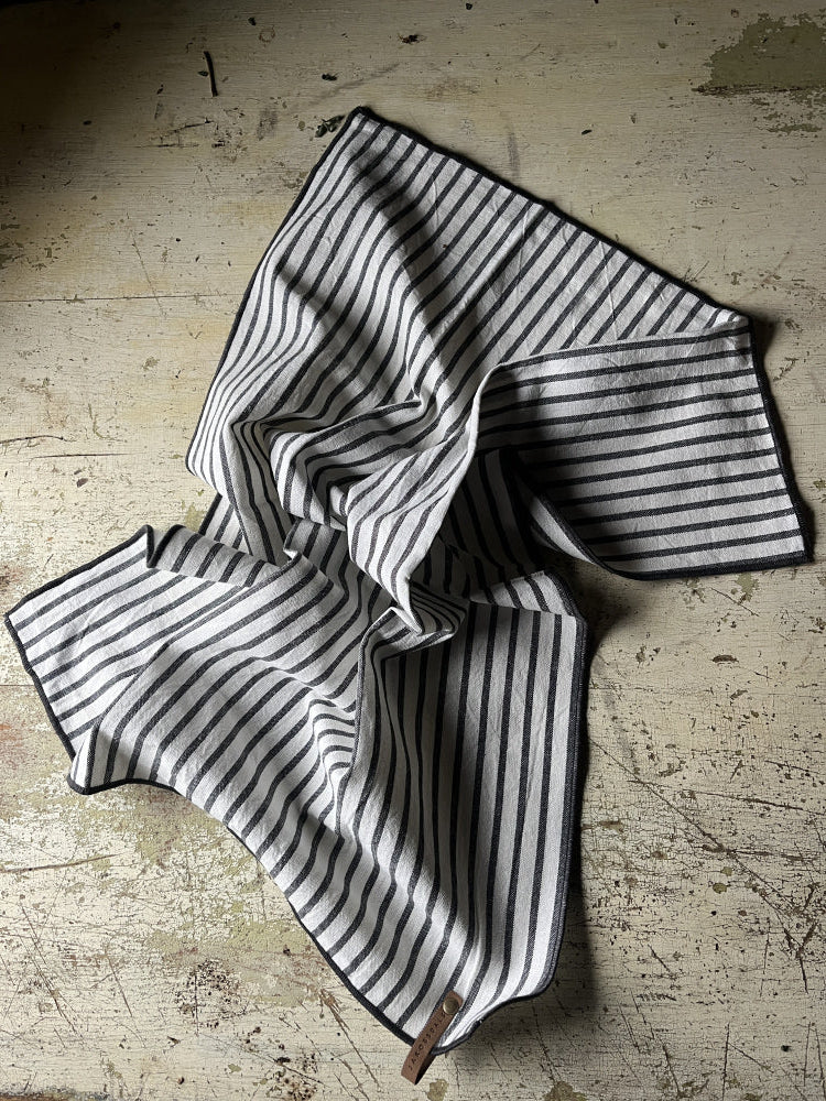 Kjøkkenhåndkle - sorte og beige striper