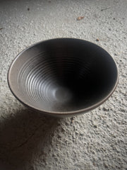 Japansk keramikk skål mørkebrun