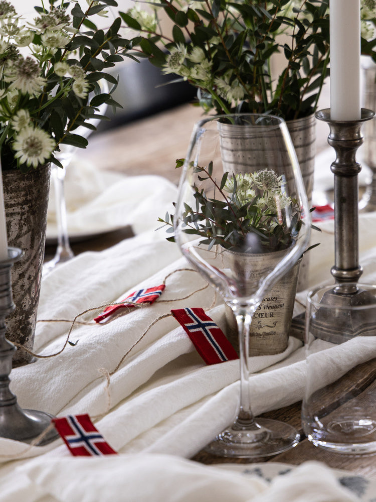 Flaggrekke 10 norske flagg