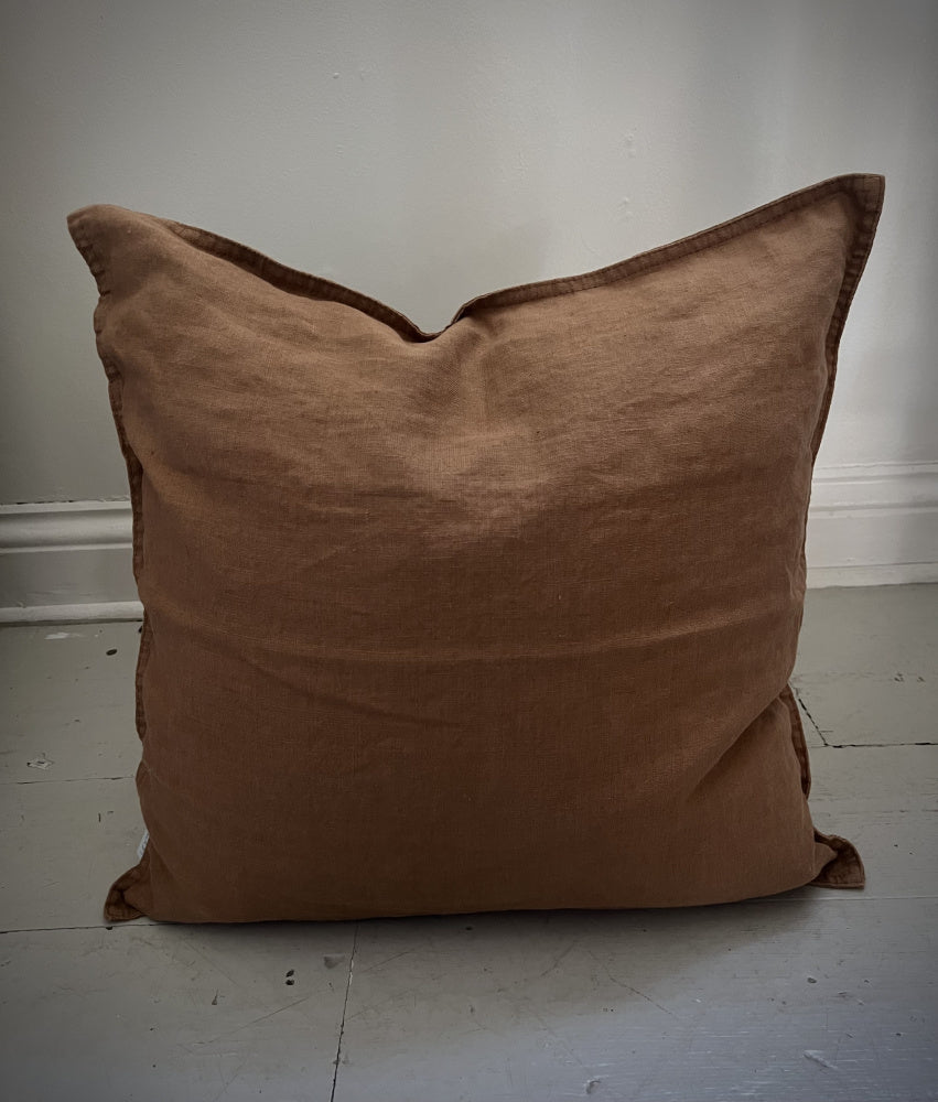 Putetrekk i lin 45x45cm - varm brun