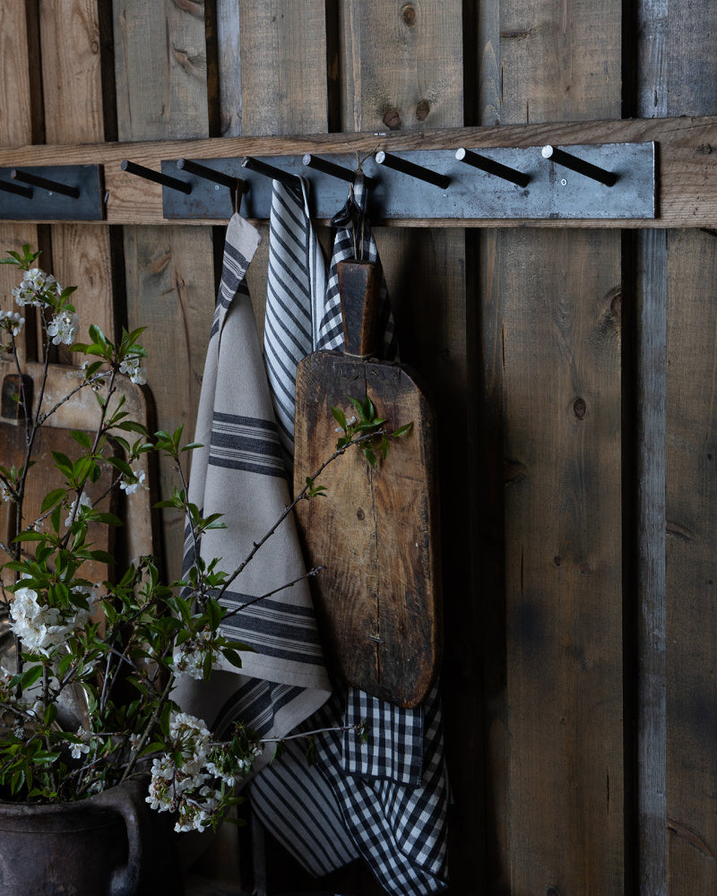 Knaggrekke av jern 7 knagger