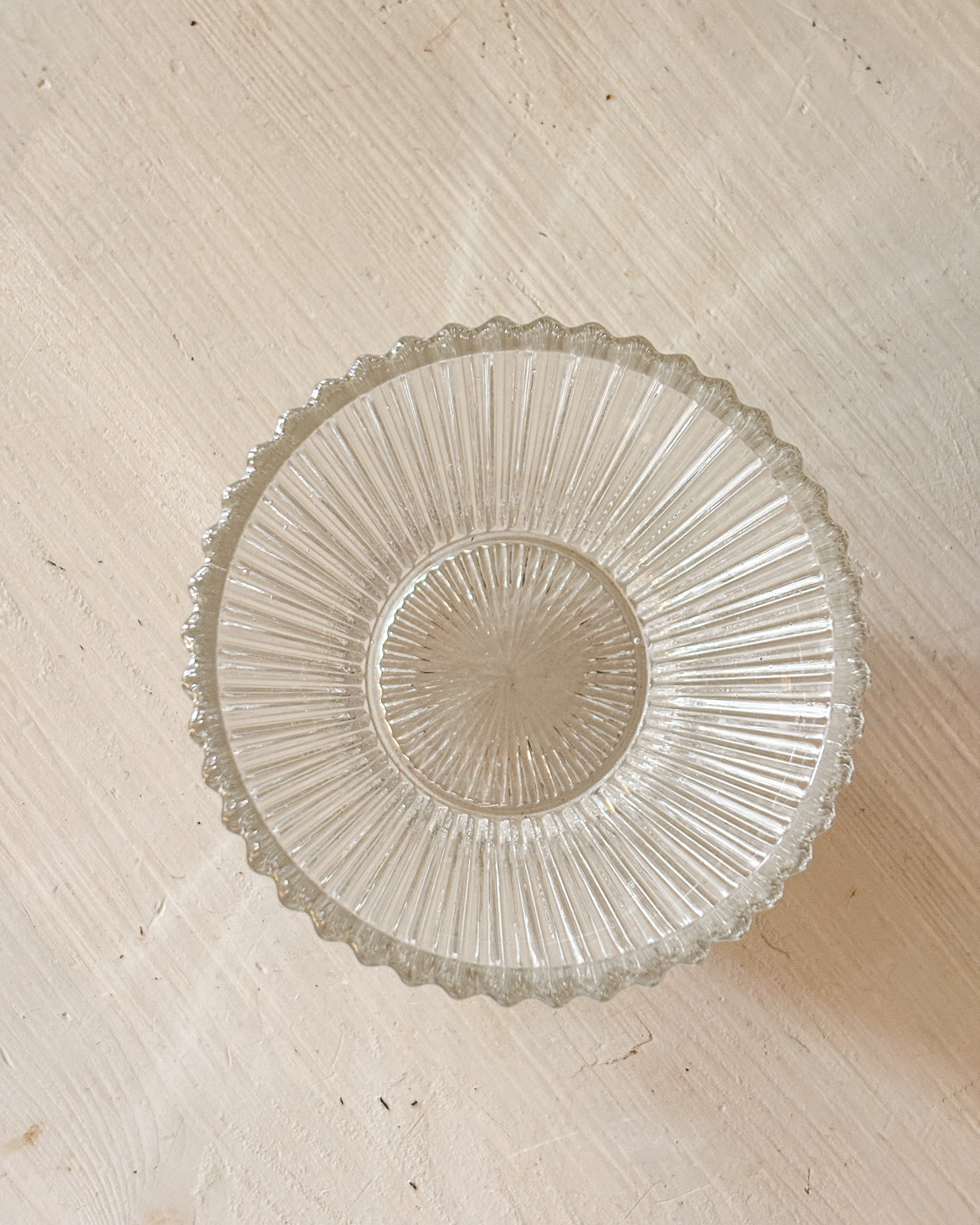 Liten skål i glass