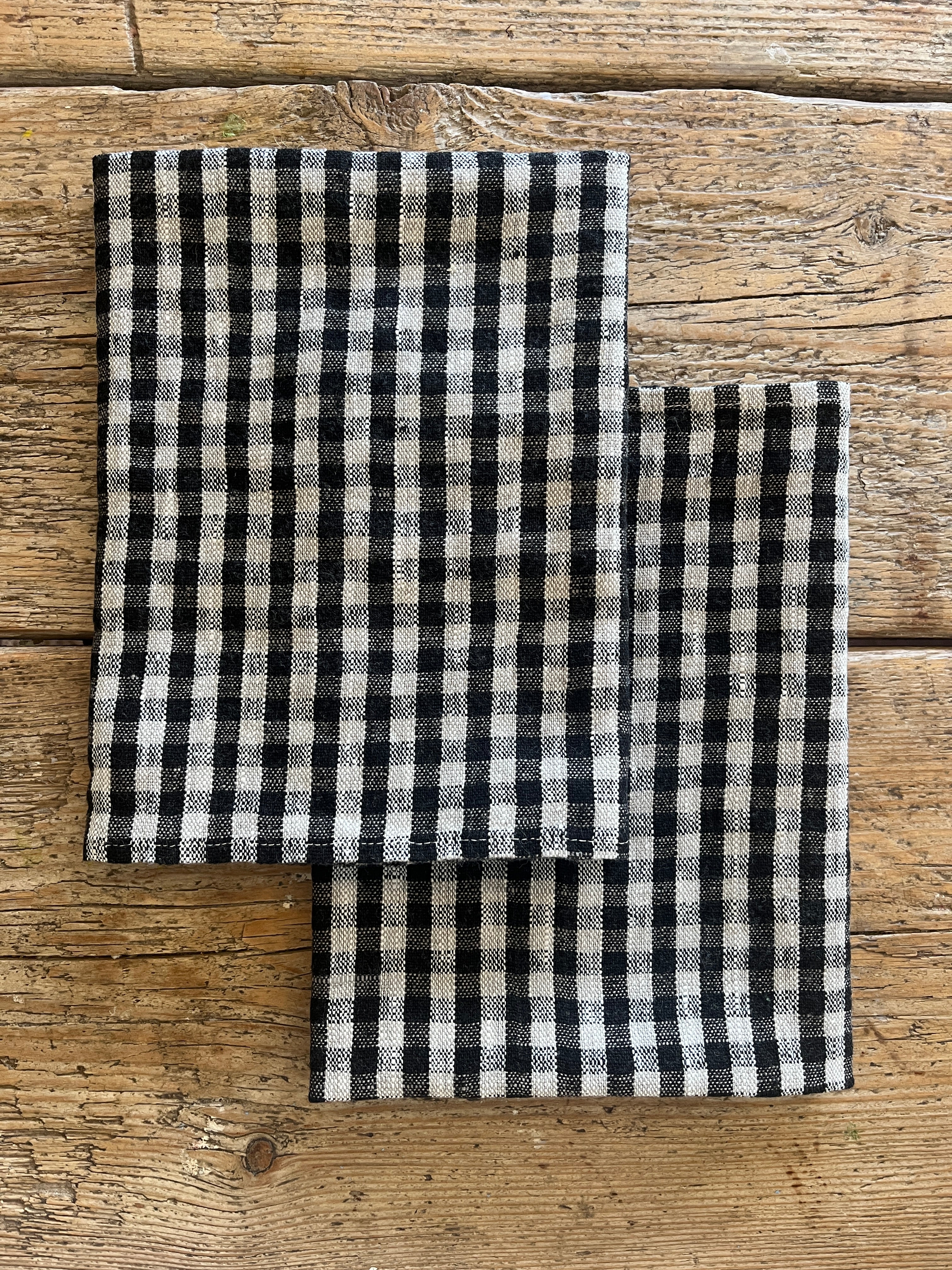 Rutete kjøkkenhåndkle i natur/sort 100% lin, 2stk