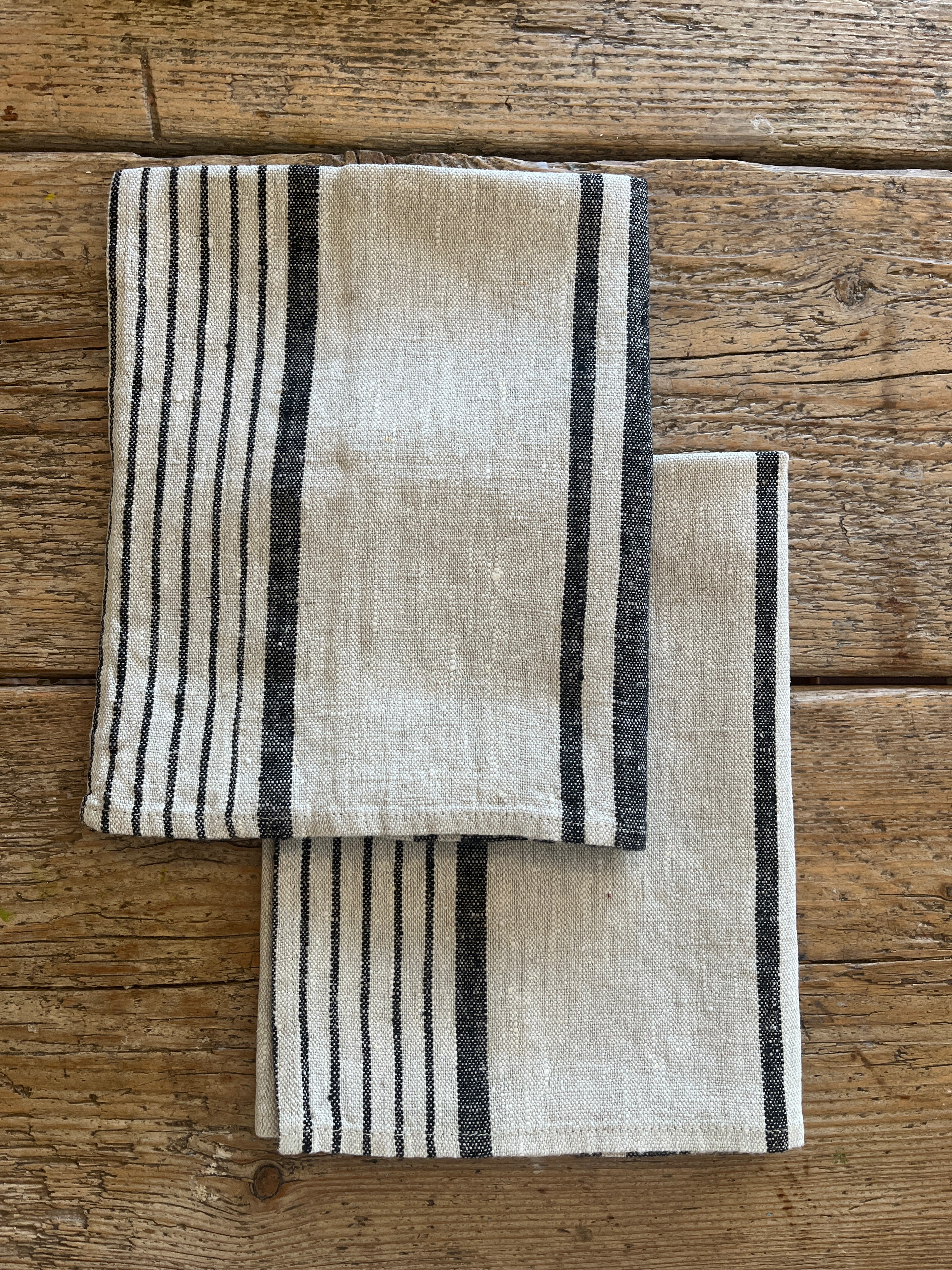 Stripete kjøkkenhåndkle i mørk grå/brun 100% lin, 2stk