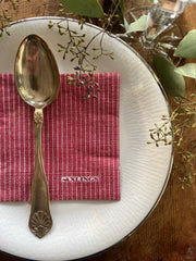 Papirserviett 24x24 cm - Stripete rød/offwhite