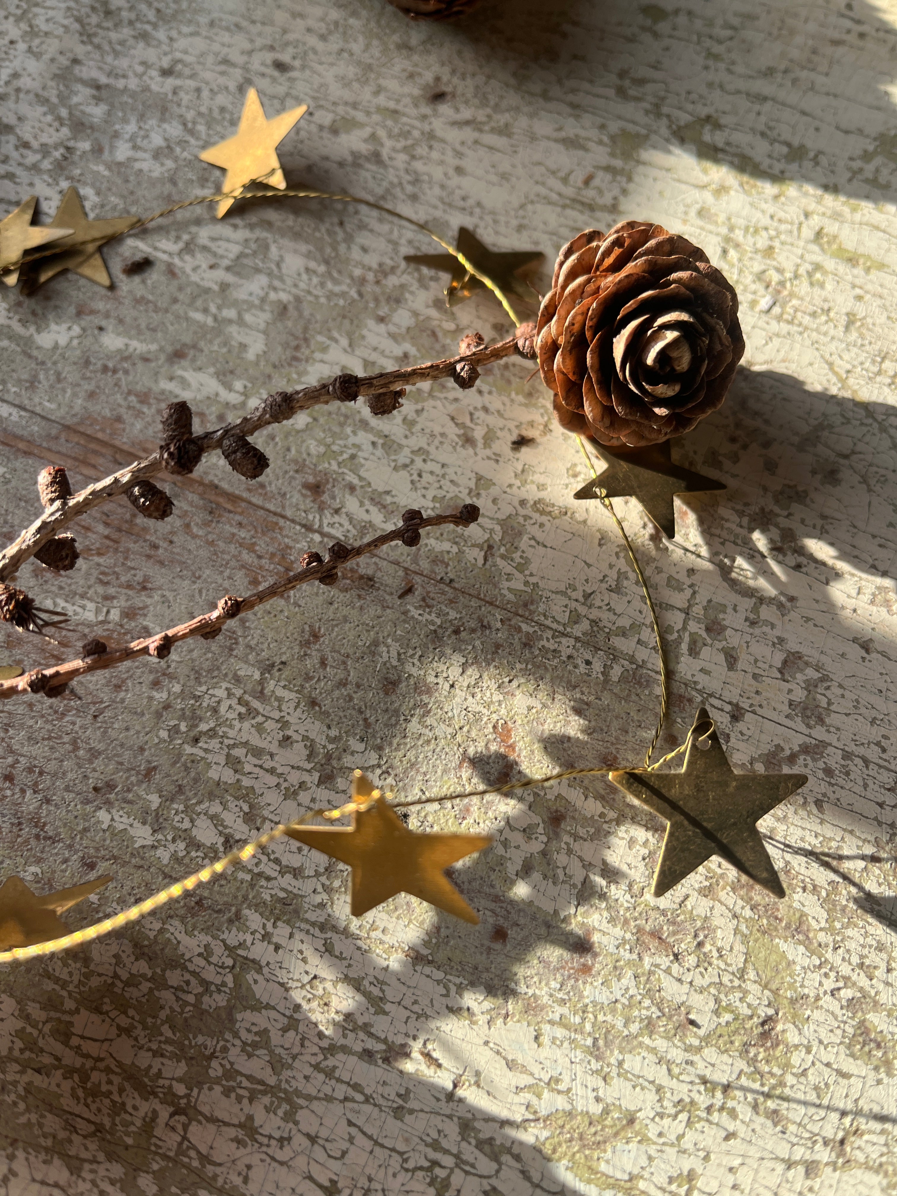 Girlander mellomstore stjerner