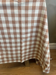 Duk rustrød og offwhite 270cm x 140cm