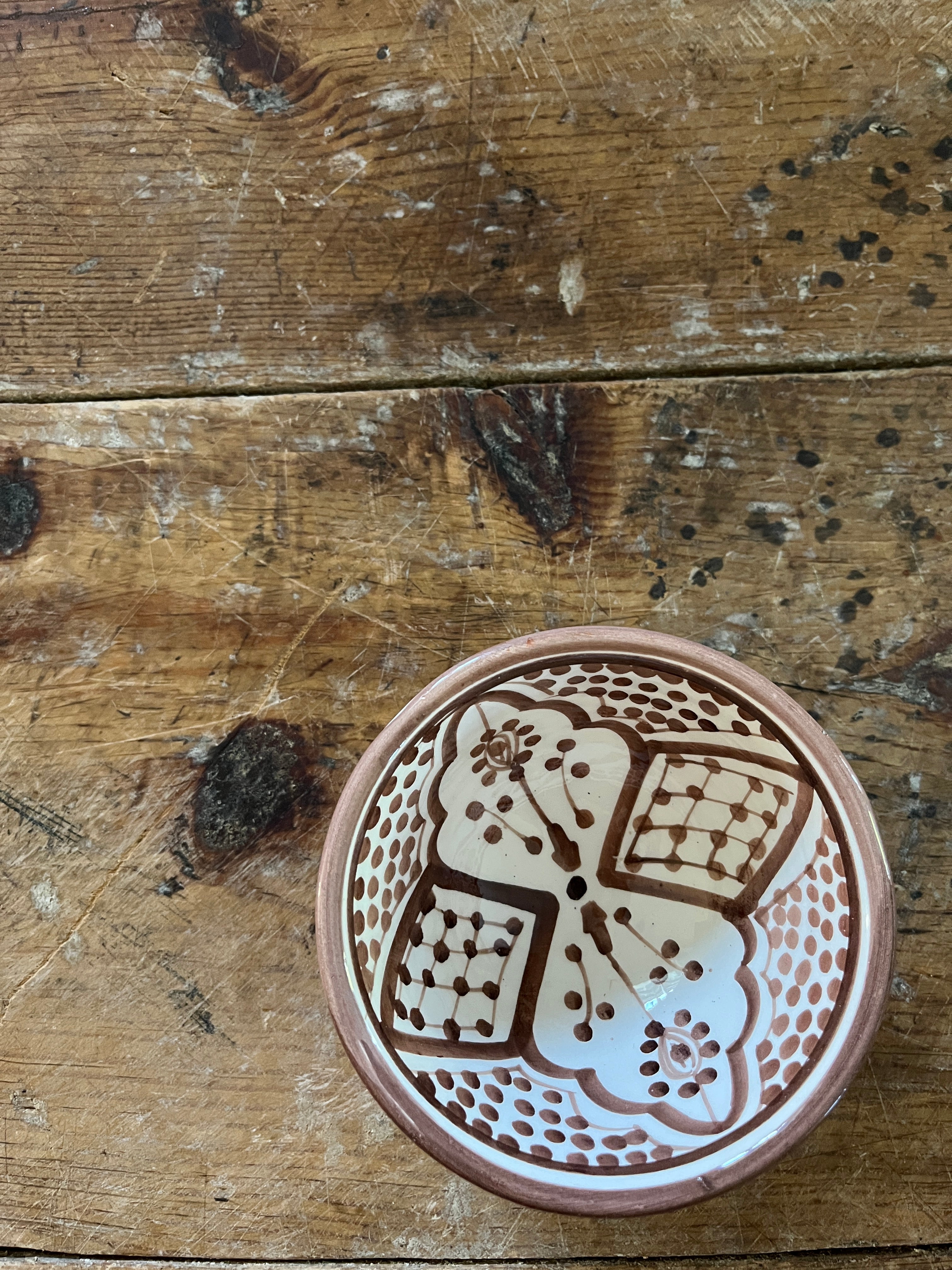 Håndmalt keramikkskål fra Marokko 10 cm - mønstret brun og hvit