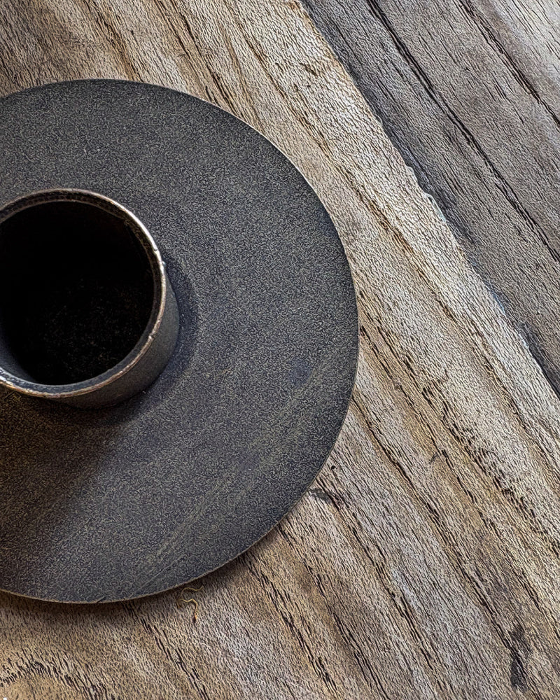 Håndlaget metallstake til tynne lys, 1,3 cm