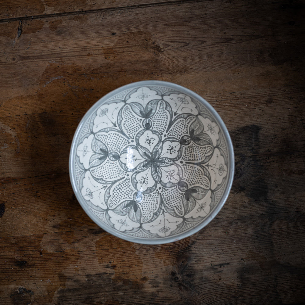 Håndmalt skål grå 25 cm
