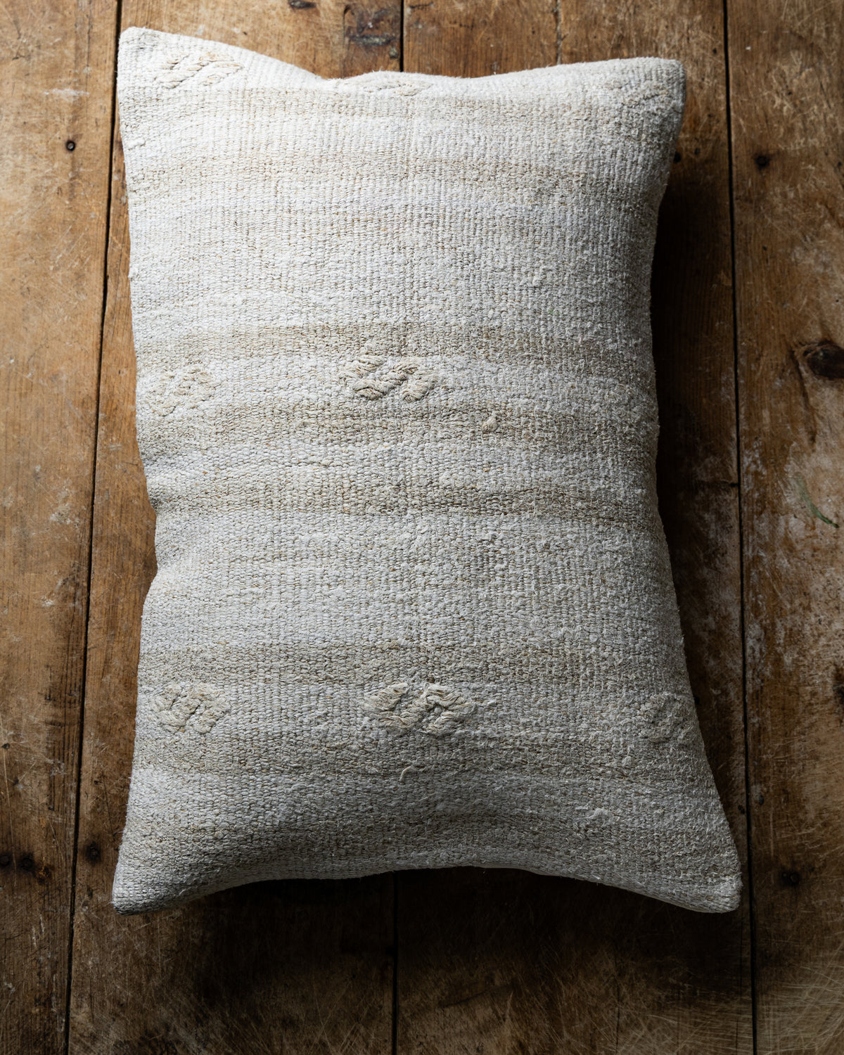 putetrekk-creme-morke-striper