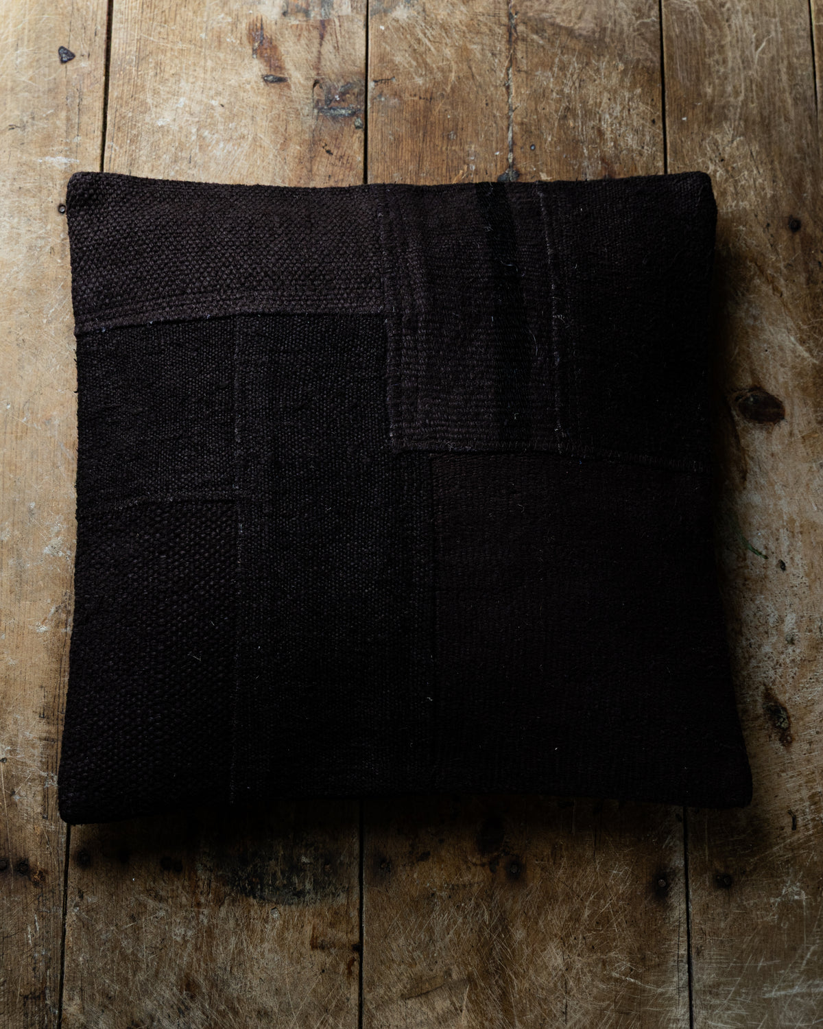 lappet-sort-putetrekk