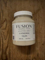 Fusion mineral paint Cathedral Taupe