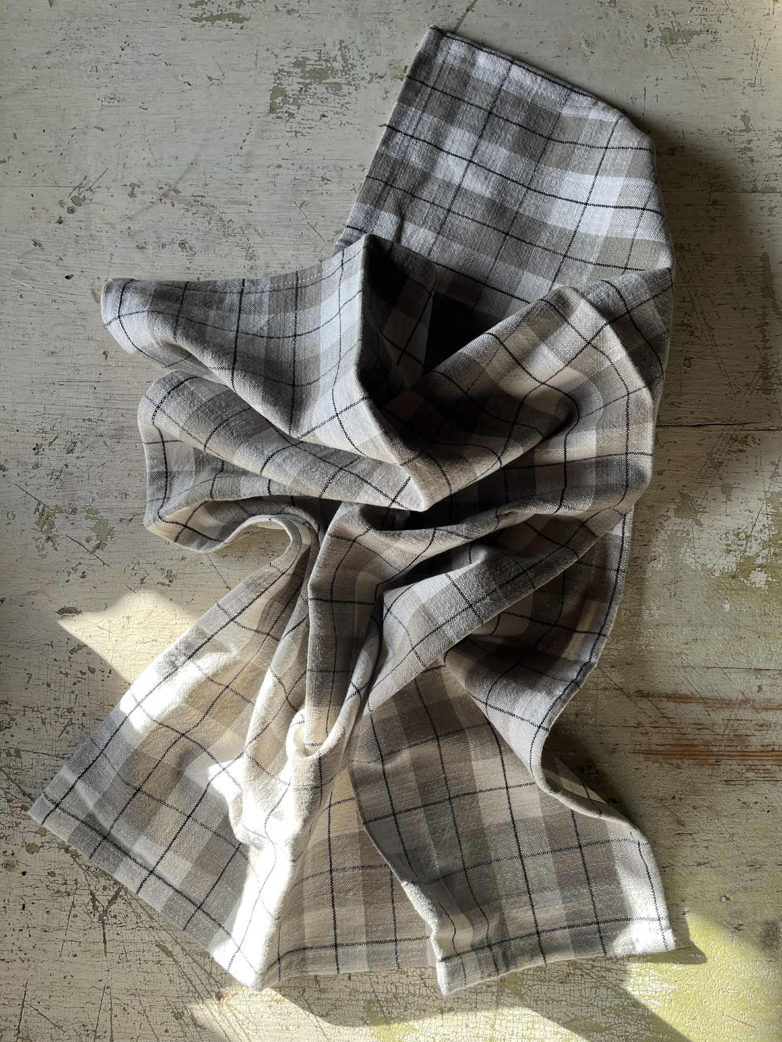 Kjøkkenhåndkle - rutete oliven, sort og beige 50x70cm