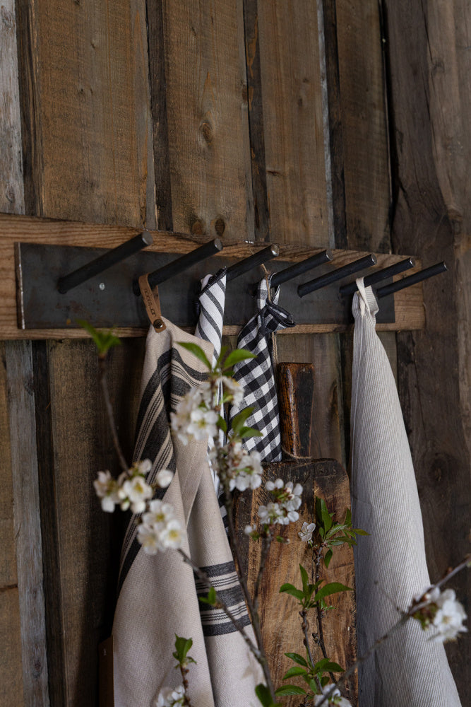 Knaggrekke av jern 7 knagger