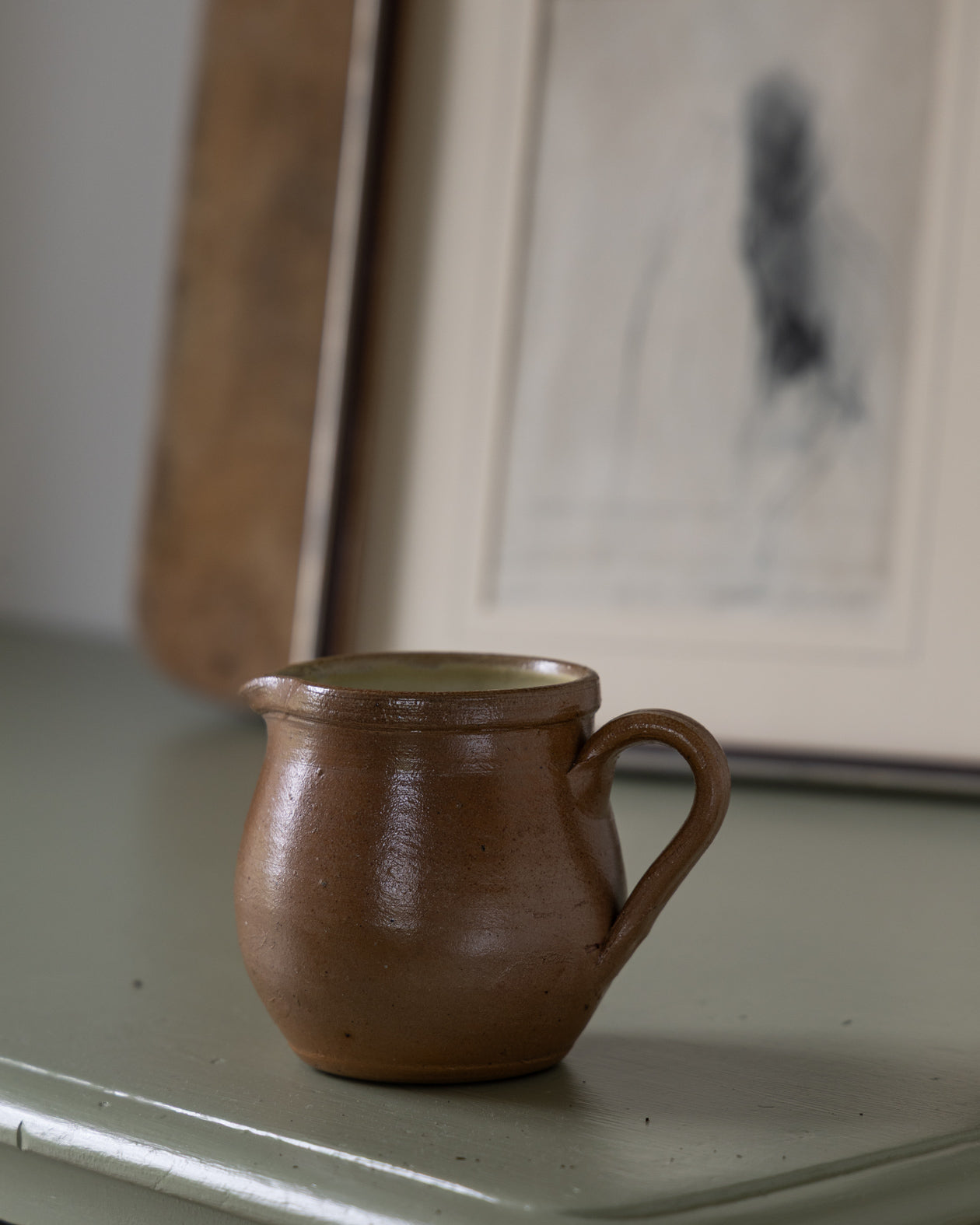 mugge-brun