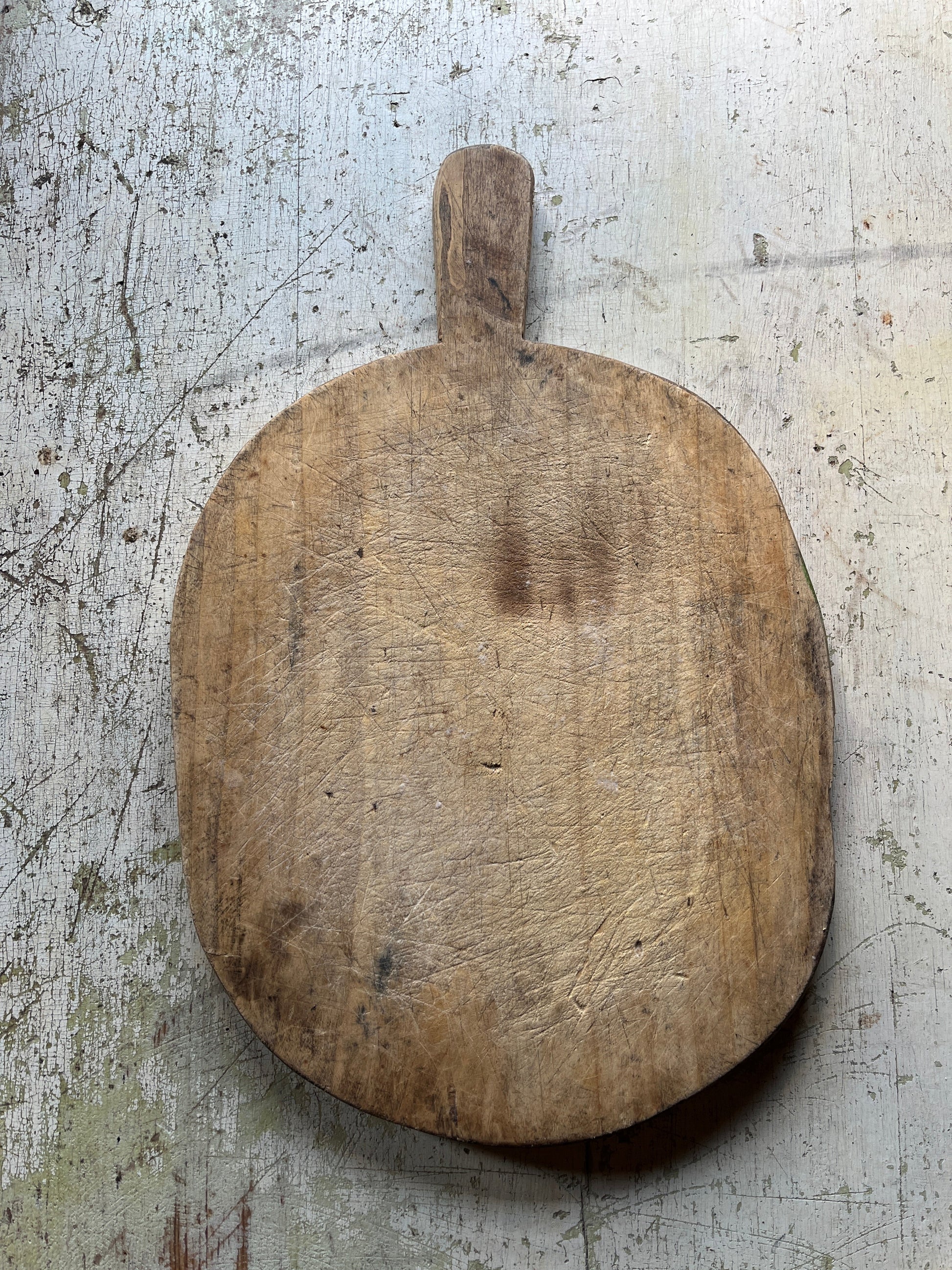 sjarmerende-trefjol-paa-bord