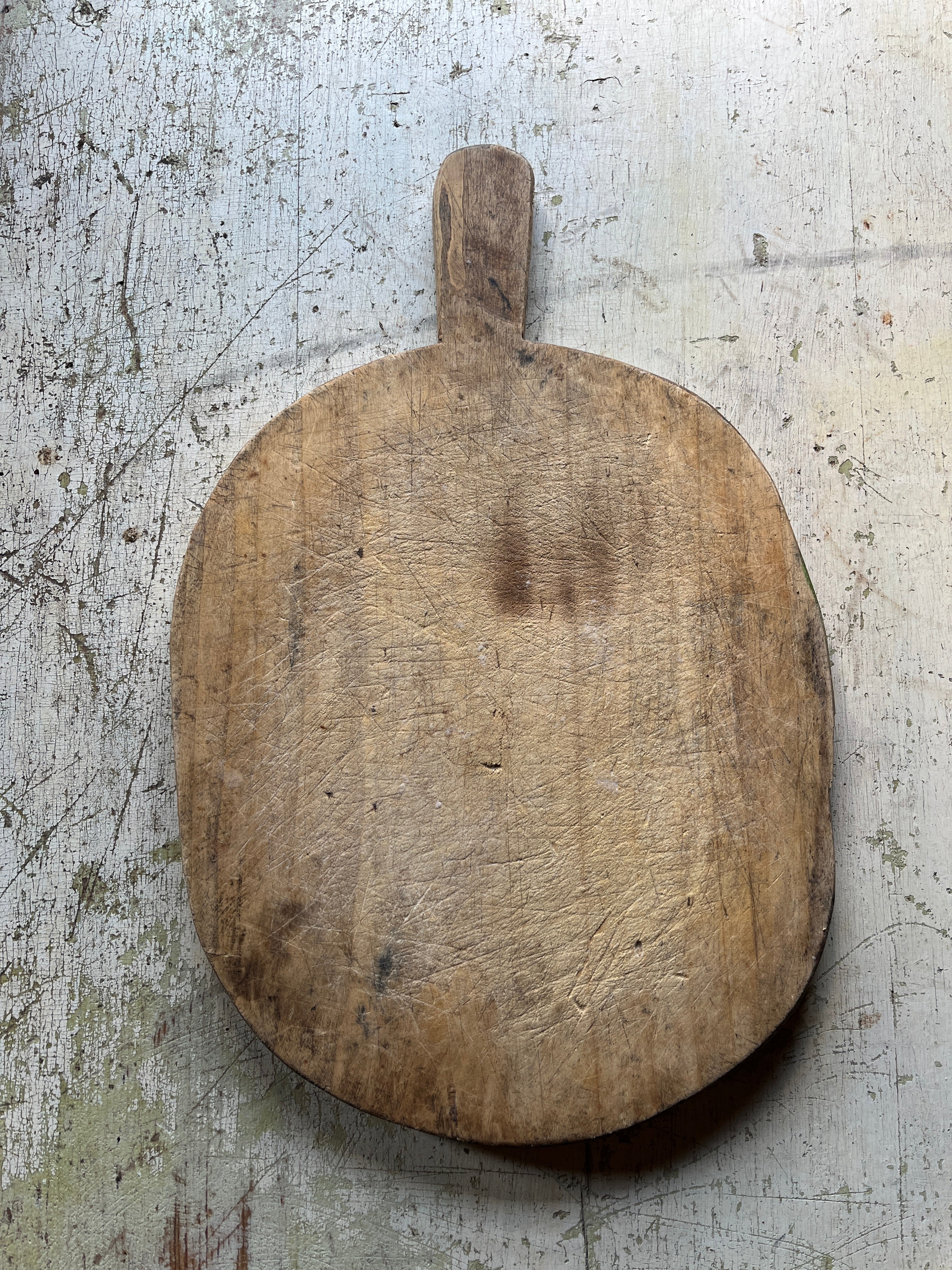 sjarmerende-trefjol-paa-bord