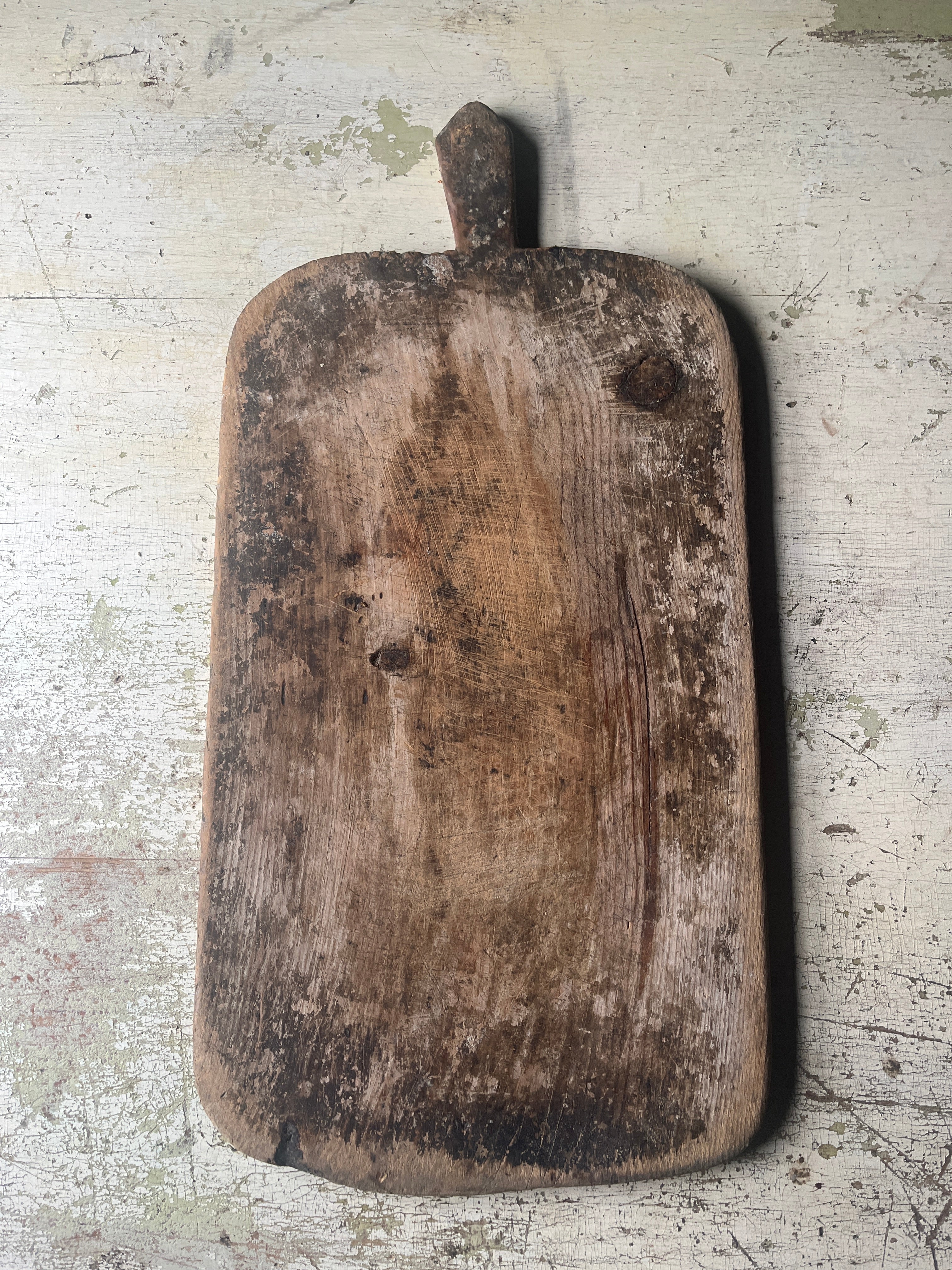 Bakside av rustikk vintage fjøl i tre med naturlig patina