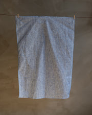 marine-stripet-haandkle-hengende-fra-snor