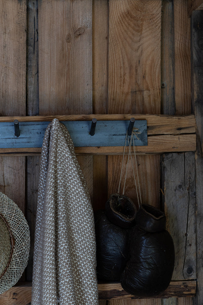 Knaggrekke av jern 5 knagger