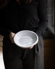 dame-som-holder-lyst-fat-marmor