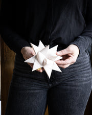 stjerne-oyster-beige-dame-holder
