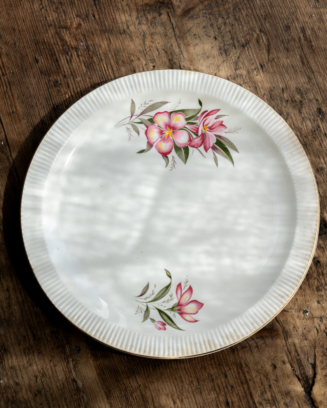 vintage-tallerken-rosa-blomst