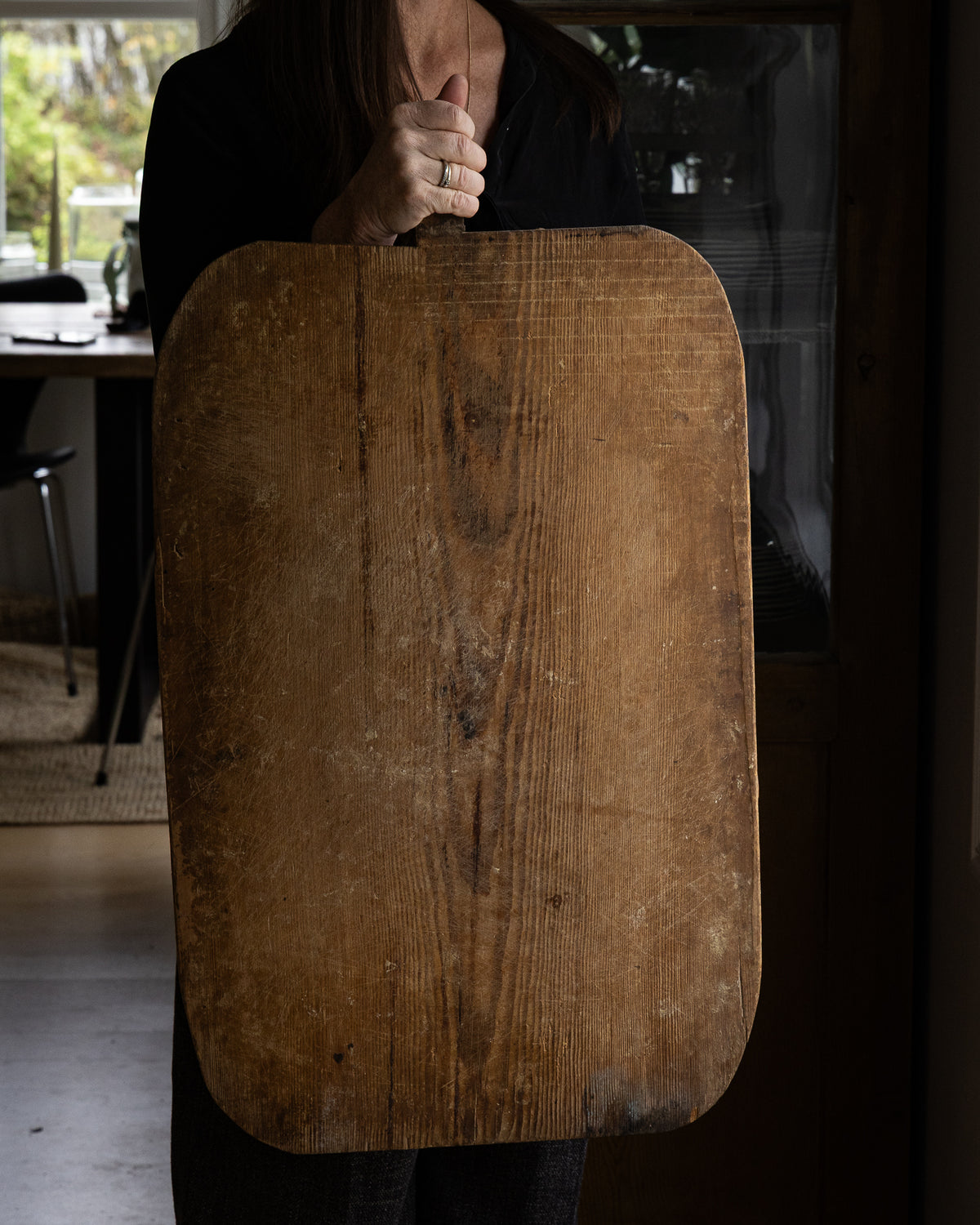 stor-vintage-trefjol-med-sjel-og-patina