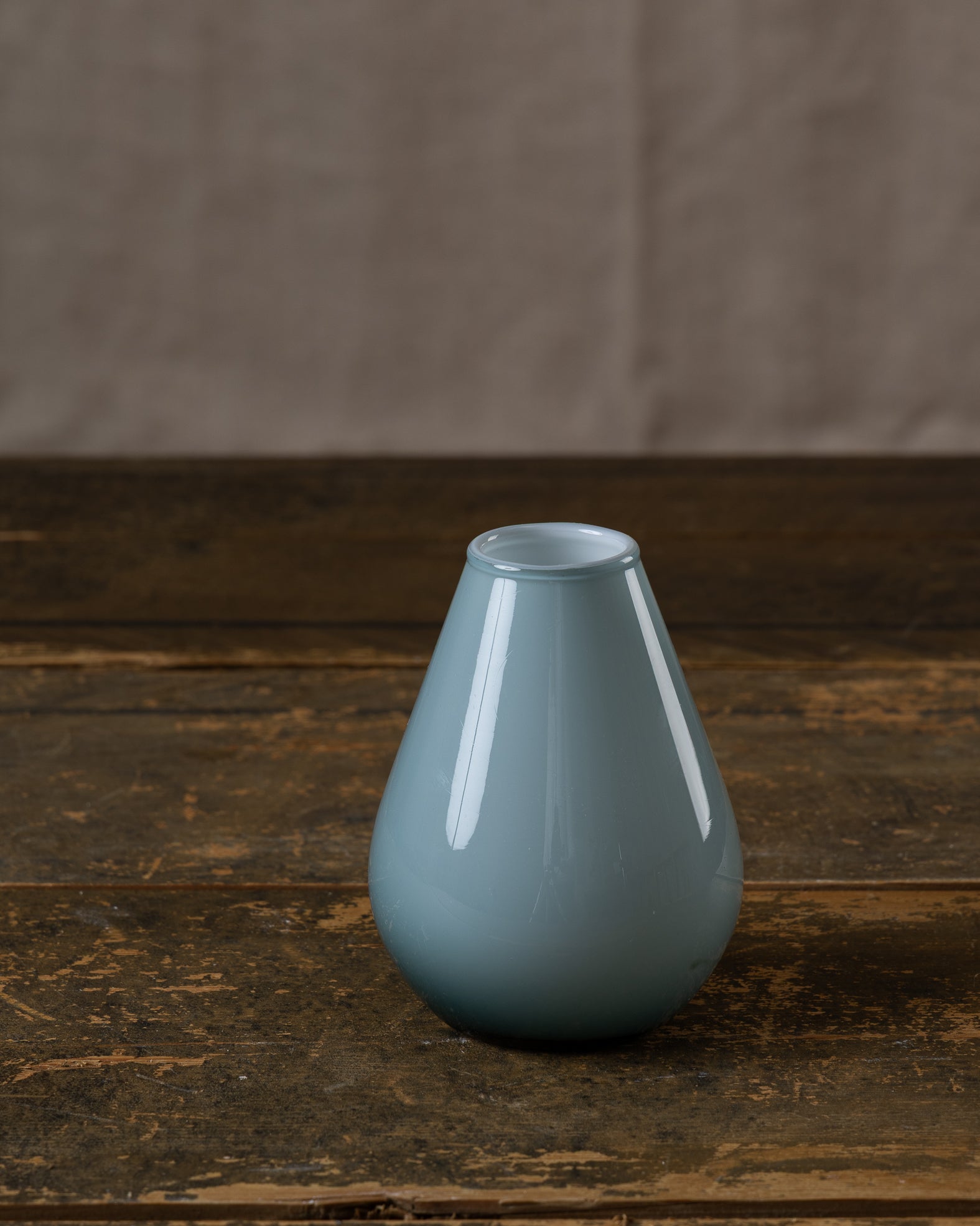 eldre-blaagraa-vase