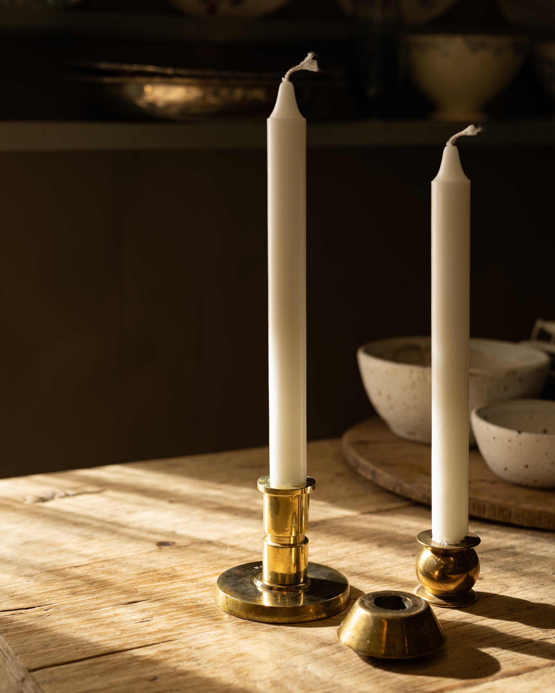 samling-av-tre-messinglysestaker