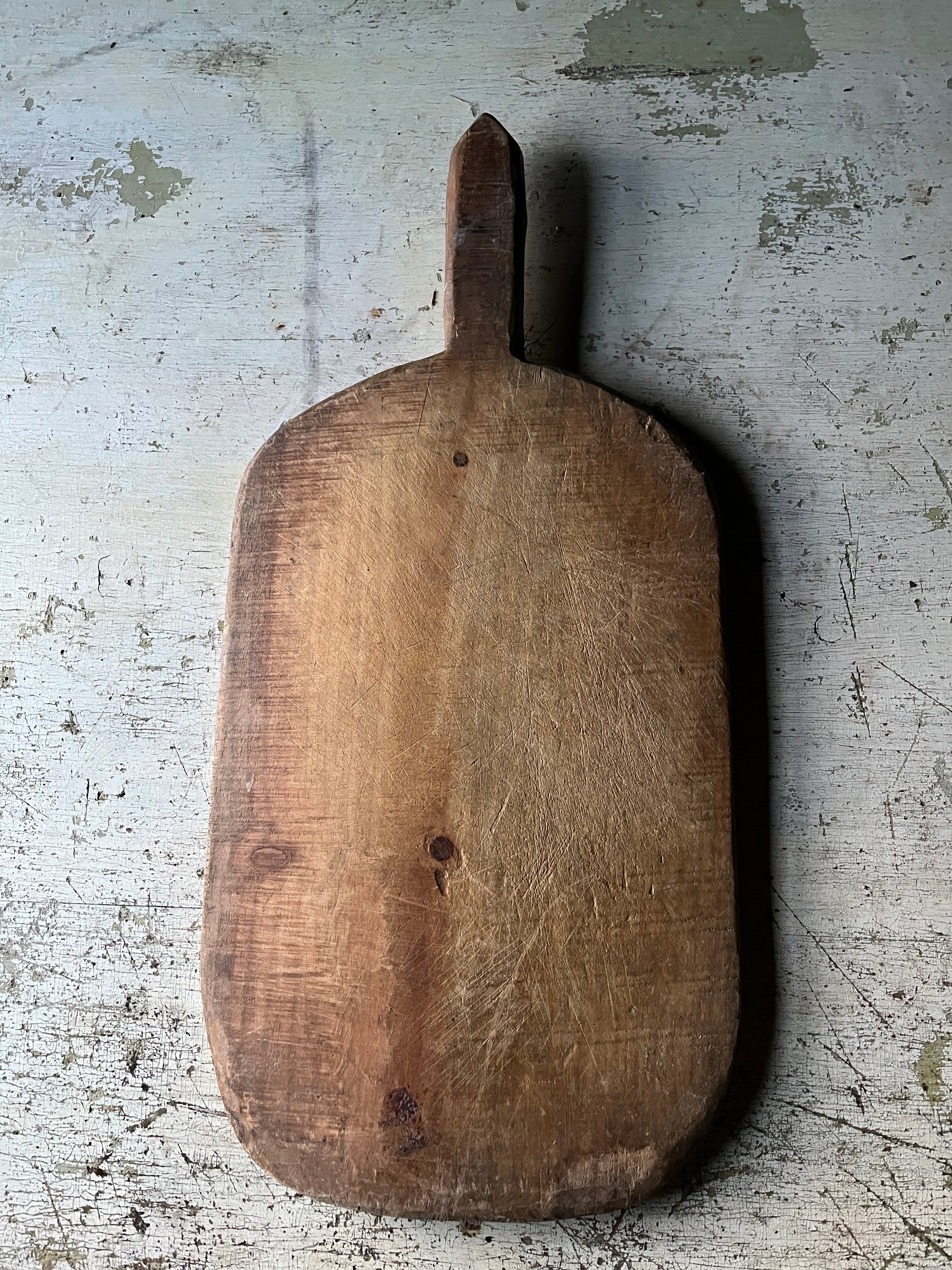 Bakside av vintage fjøl i tre med naturlig patina