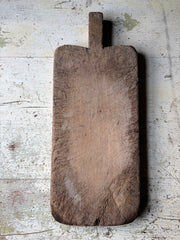 smal-trefjol-paa-lyst-bord