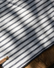 Kjøkkenhåndkle med sorte og beige striper