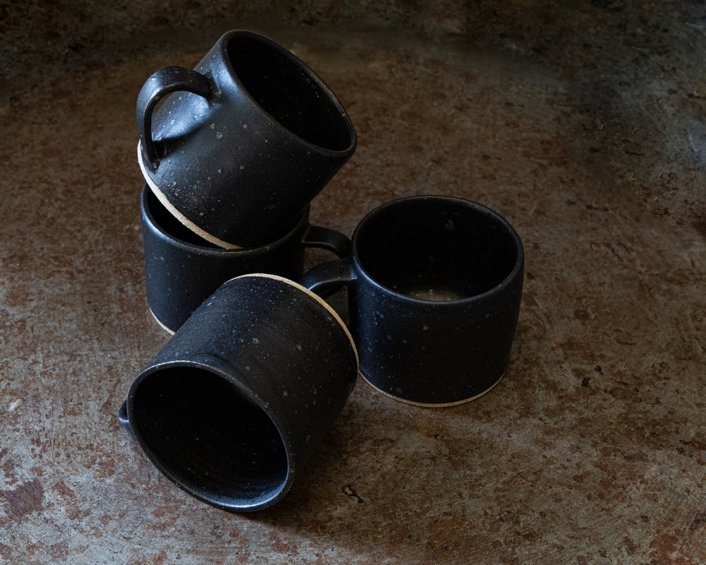 Kopp, sort - med hank